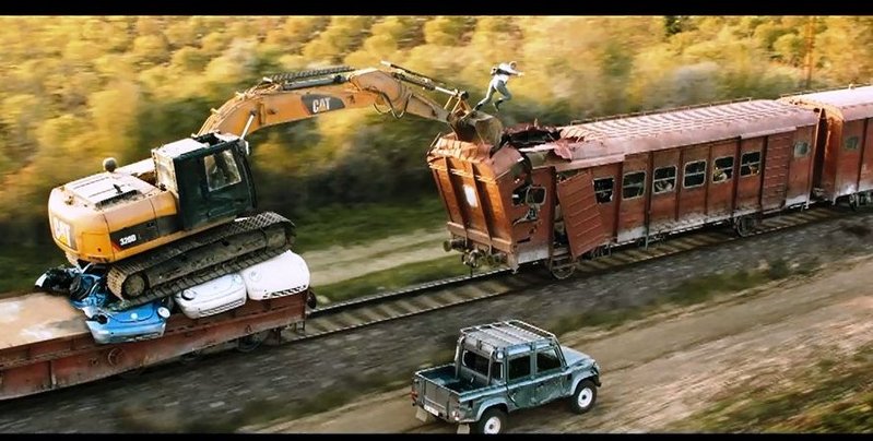 skyfall-2012-james-bond_train_excavator_scene.jpg